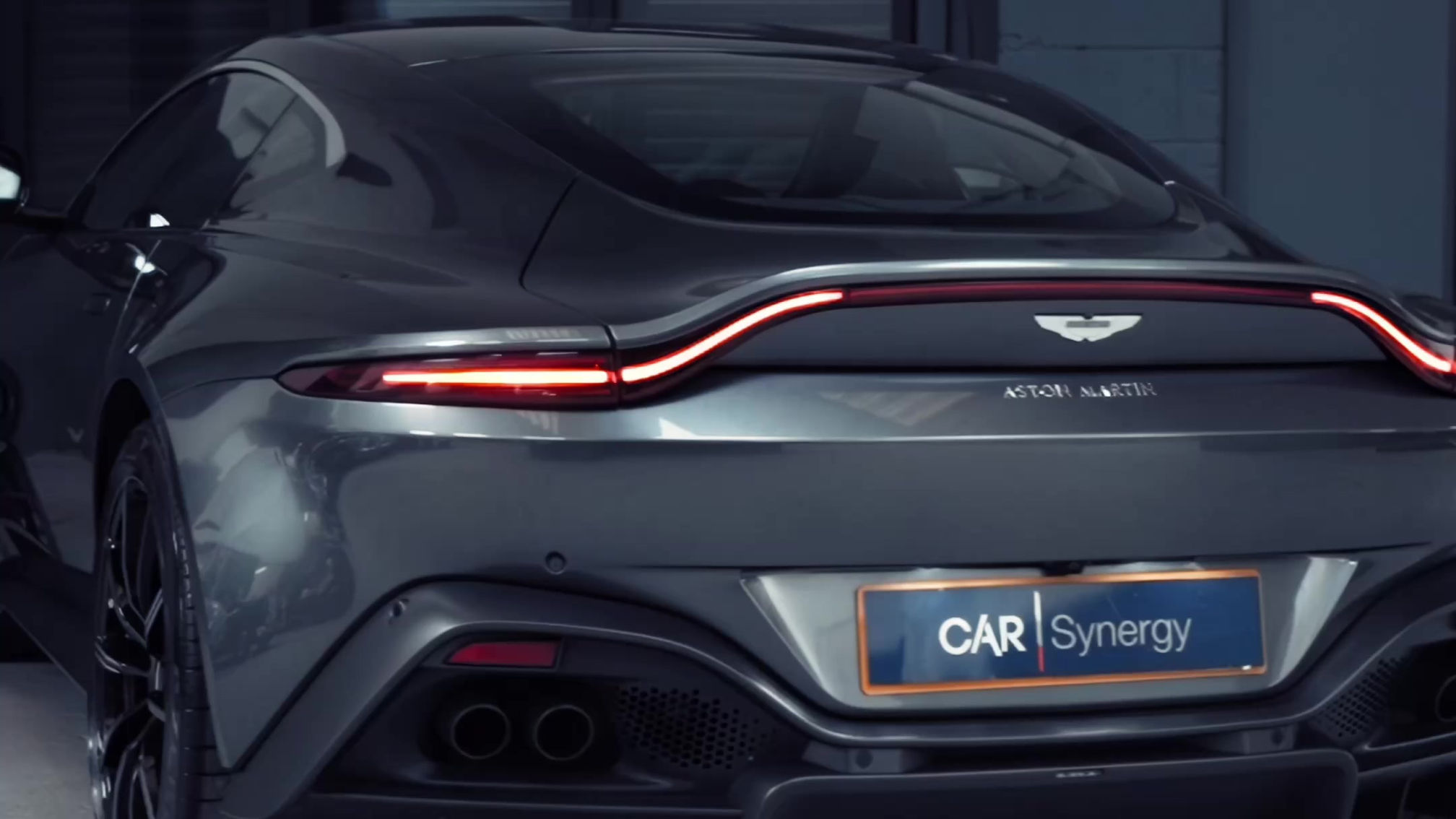 Aston Martin Vantage - 2020